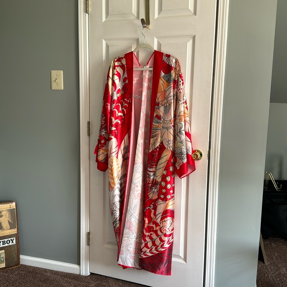 New without tags beautiful kimono